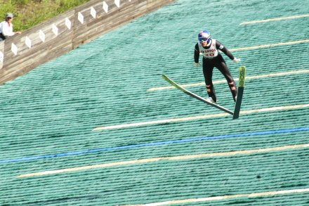 W powietrzu Gregor Schlierenzauer z Austrii